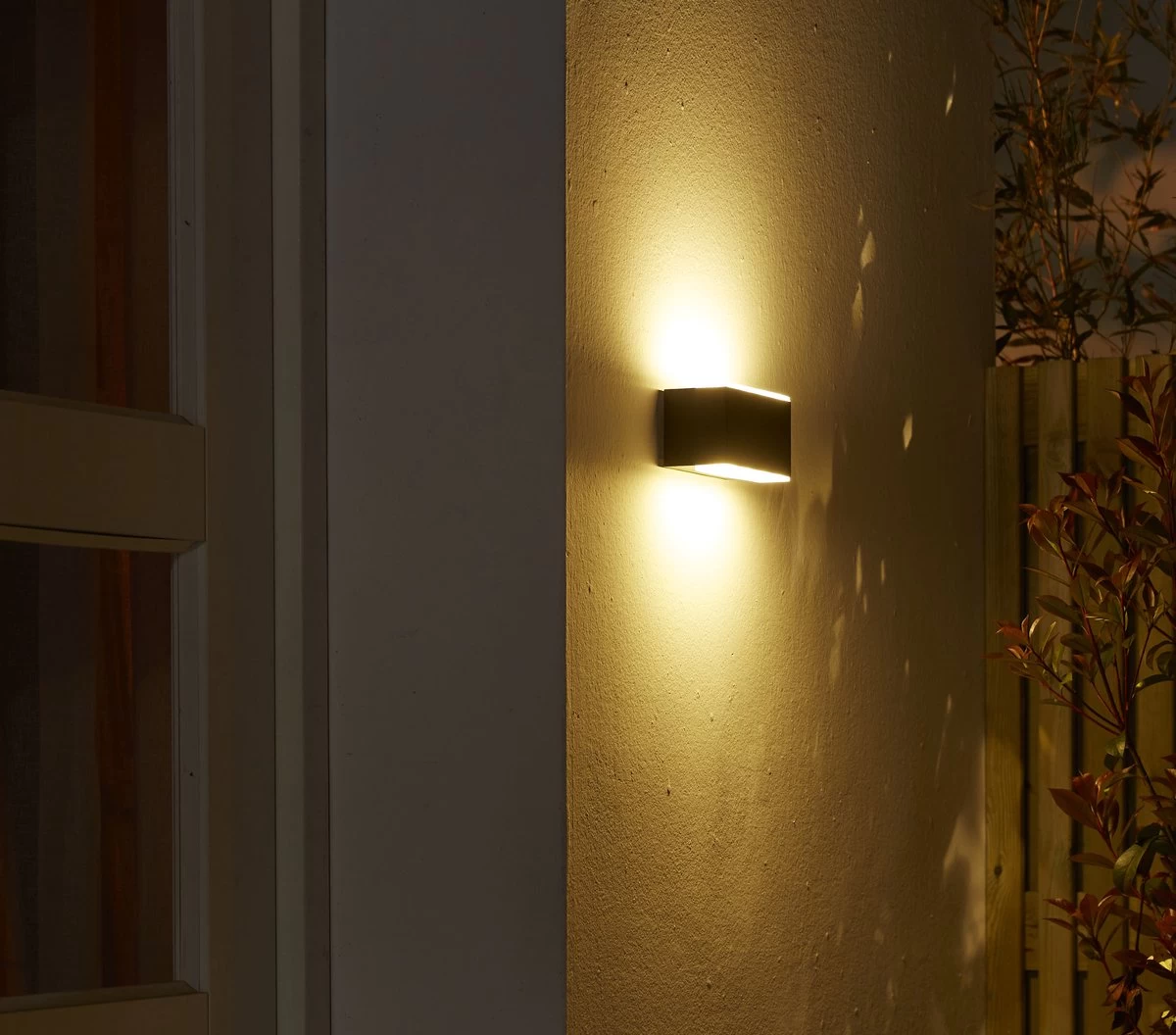 Luxform Cube - Wandlamp - Oplaadbare USB LED - Afbeelding 2