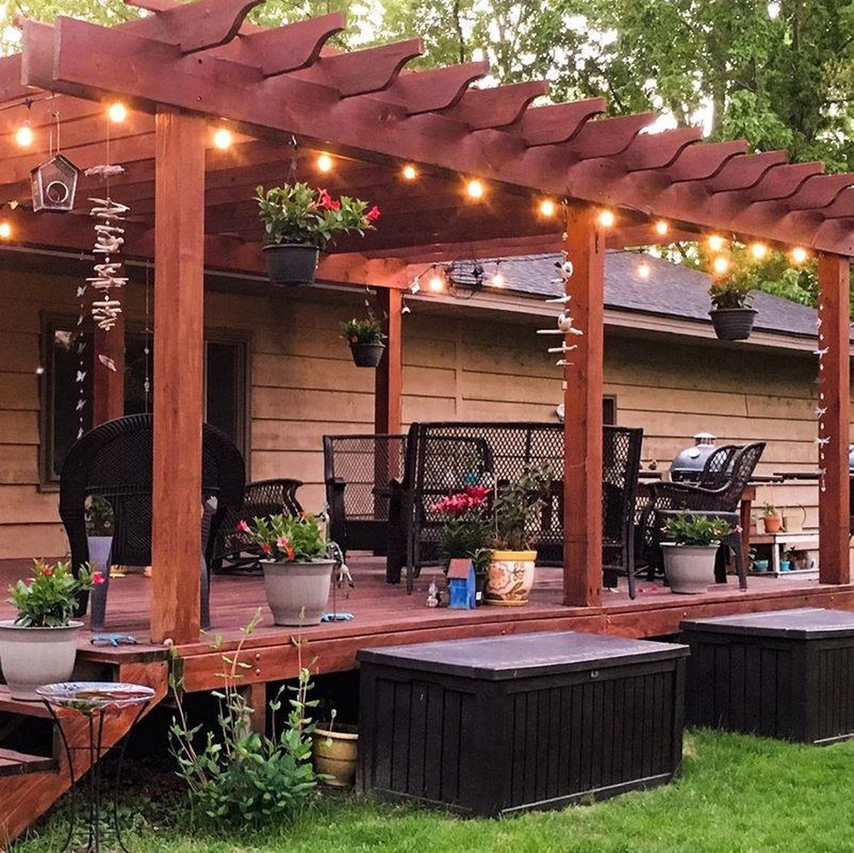 Merkloos Lichtsnoer Op Zonne-energie - Warm Wit - Tuinverlichting - Lichtslinger - 10M - Waterdicht - E27 Fitting - Warm Wit - Incl. 20 LED Lampen - Voor Binnen En Buiten - Solar Tuinverlichting - Afbeelding 7