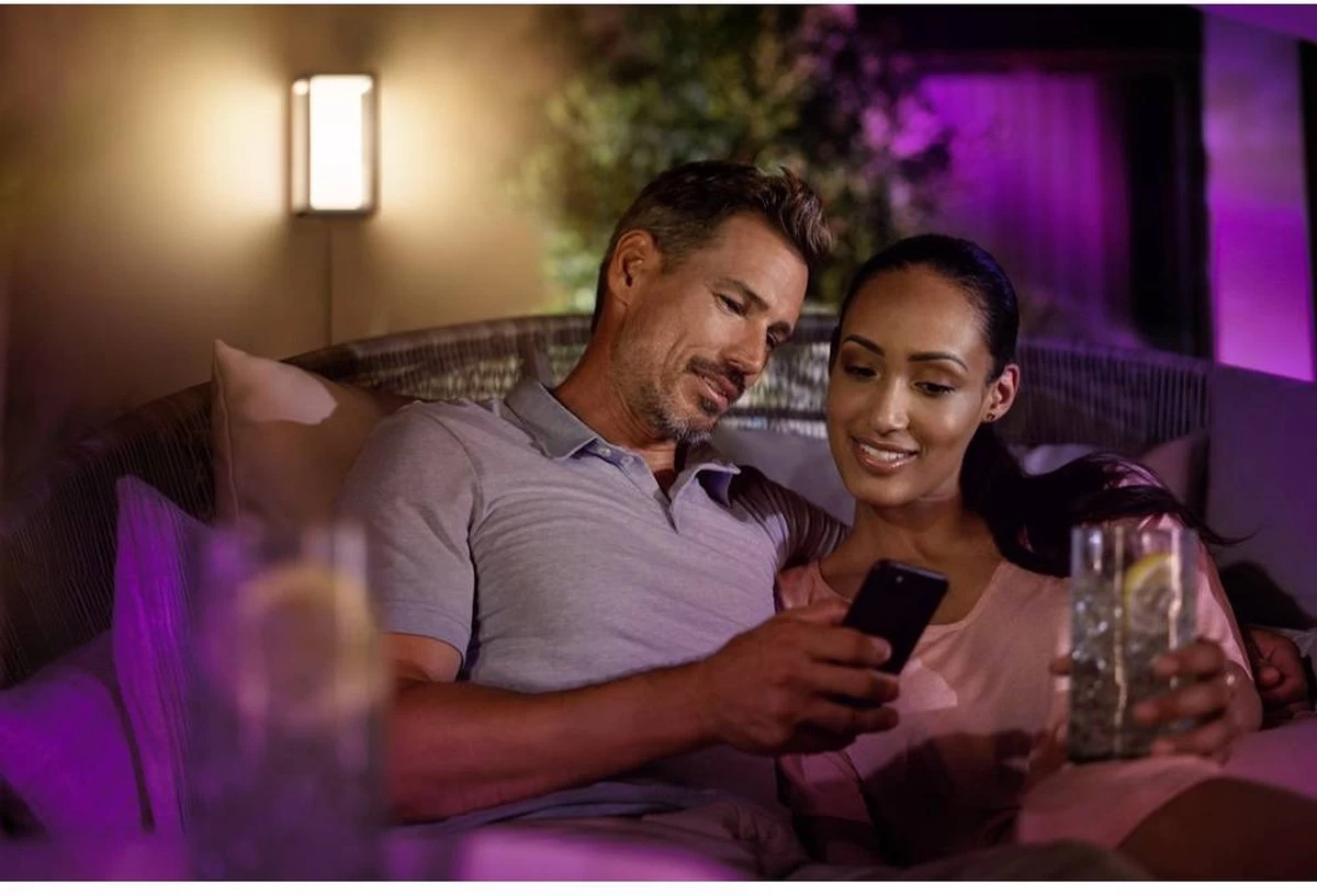 Philips Hue Impress Muurlamp - Wit En Gekleurd Licht - Zwart - Laagspanning - Afbeelding 19