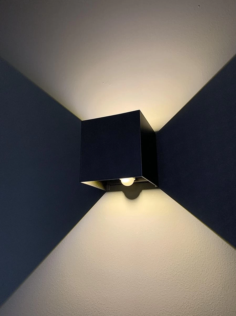 Lura Life - Design Wandlamp Kubus Met Bewegingssensor - LED - Zwart - 3000K Warm Wit - IP65 Waterdicht - Muurlamp - Geschikt Voor Binnen & Buiten - Motion Sensor - Afbeelding 2